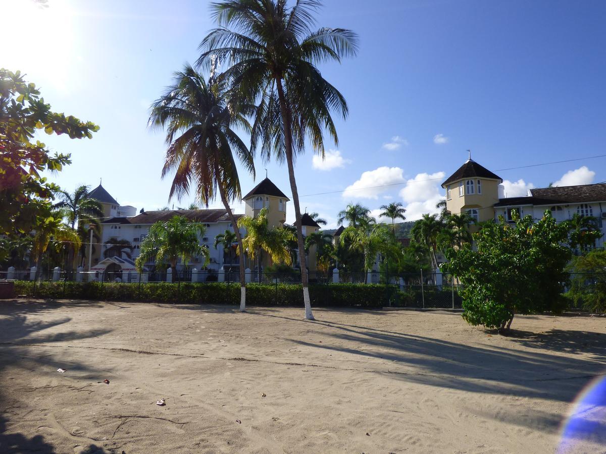 Beach One Bedroom Suite A22 Ocho Rios Exterior foto