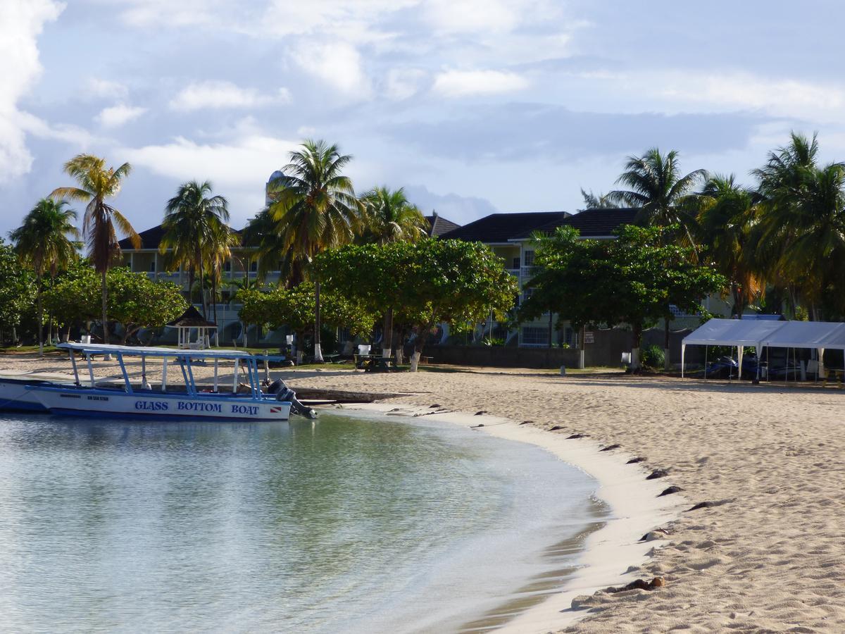 Beach One Bedroom Suite A22 Ocho Rios Exterior foto